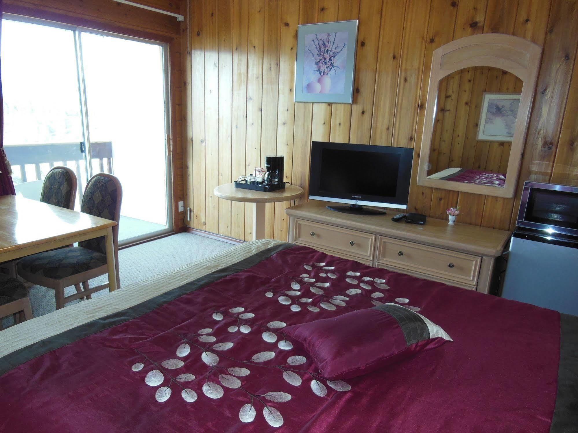 Motel Bo Radium Рейдиум-Хот-Спрингс Экстерьер фото